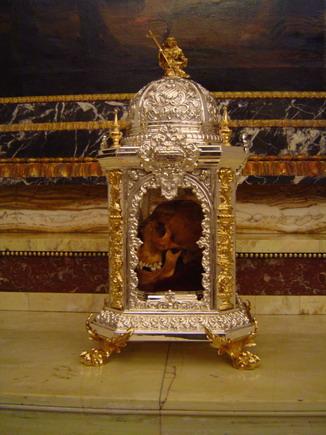 025.JPG - El relicario el 6 de noviembre en la Sacristía de la Catedral de Toledo.