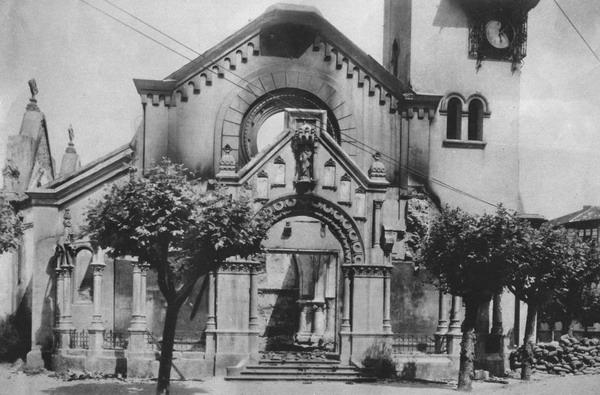 055.jpg - Iglesia incendiada. Parroquia de Las Arenas (Bilbao)